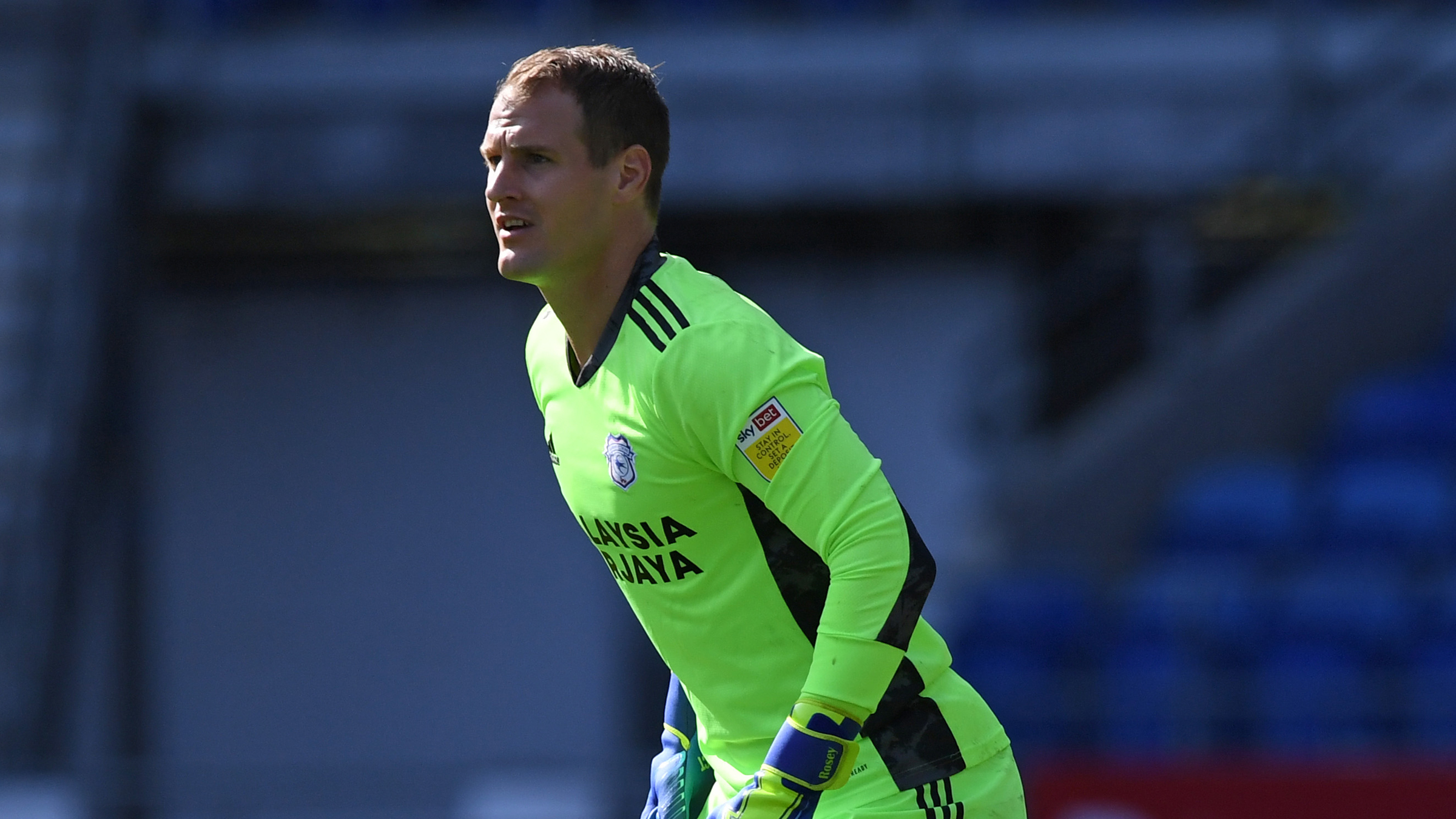 Alex Smithies playing against Sheffield Wednesday.